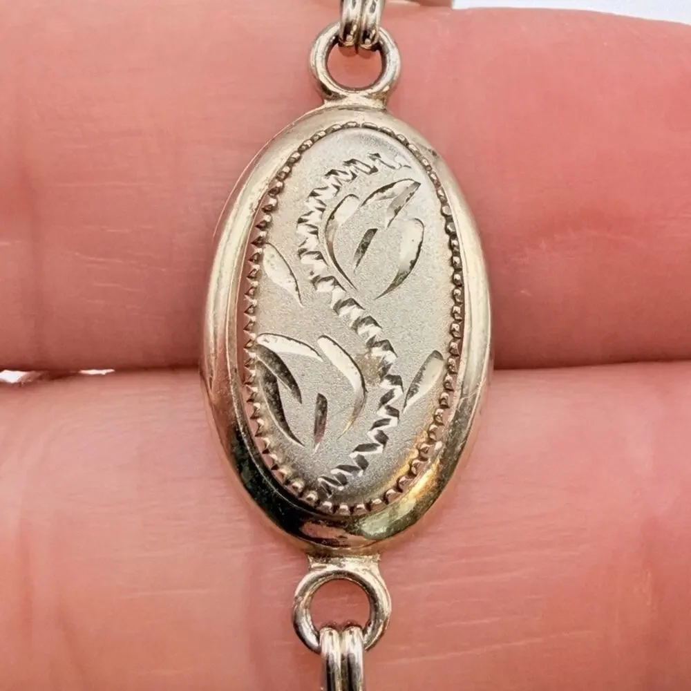 Vintage Mid-Century Silver Tone Floral Etched Oval Panel Chain Bracelet 7